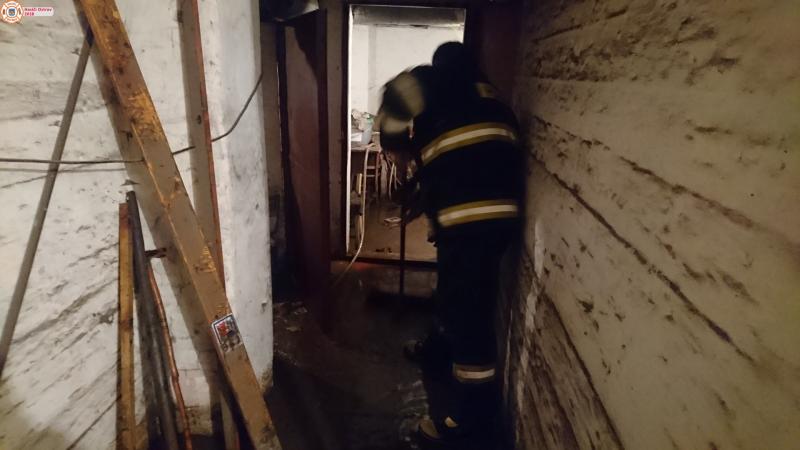 23. 5. 2018 - Čerpání vody ze sklepů rodinných domů, ul. Odborů