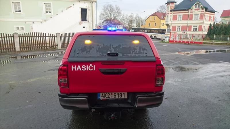 Toyota Hilux 2GD 2,4, univerzální automobil