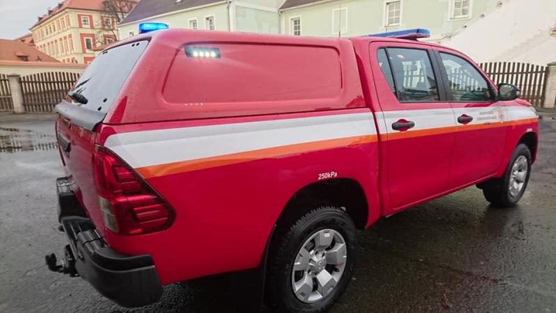 Toyota Hilux 2GD 2,4, univerzální automobil